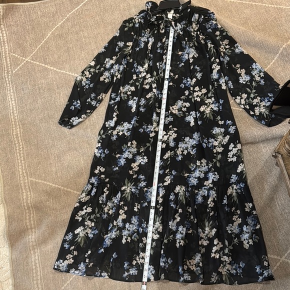 Women’s H&M Sheer Flowy Floral Black and Blue Maxi Dress Sz M - Picture 12 of 16